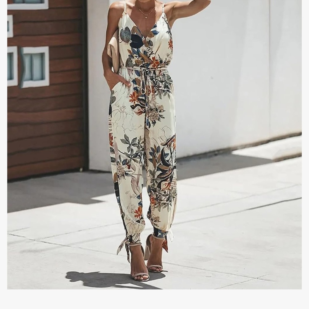 NWT Floral Print Jumpsuit - Picture 5 of 6